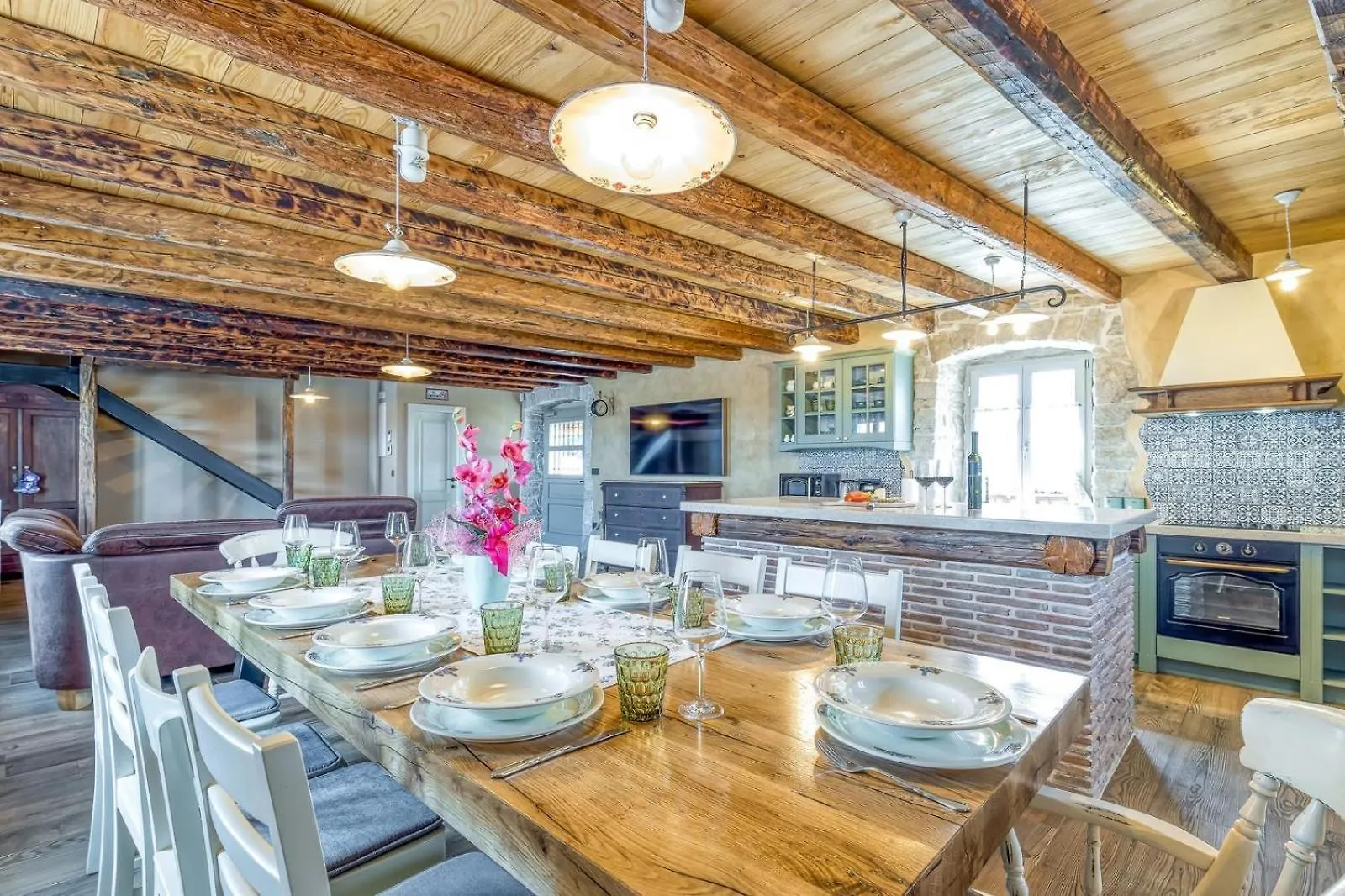 Rustic Villa Kata With Outdoor Pool In Sveti Lovrec Selina